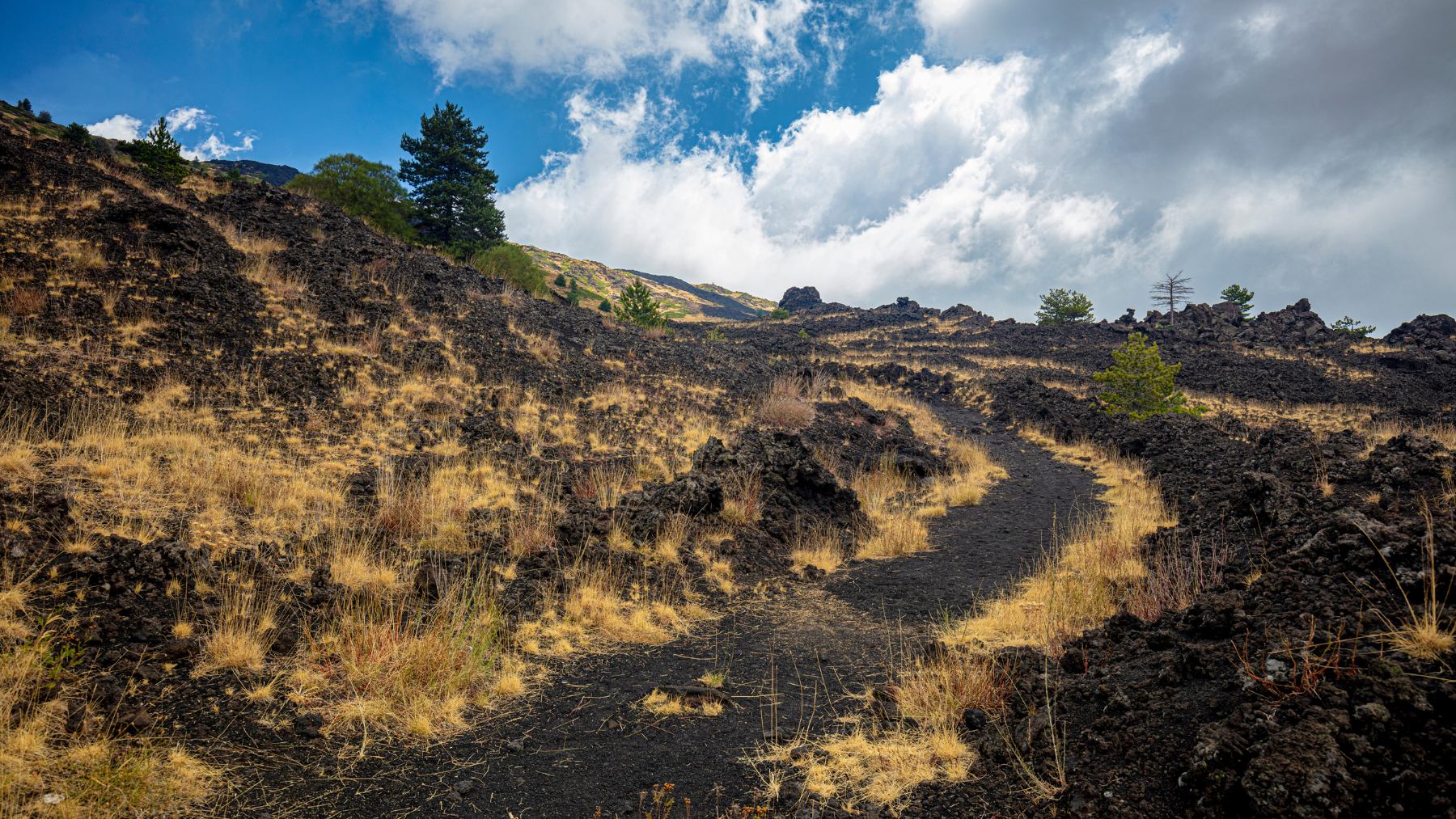 5 trails on Mount Etna